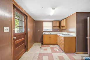 458 Stillwell Ave, Fort Lee, NJ 07024 - Photo 39