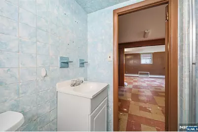 458 Stillwell Avenue, Fort Lee, NJ 07024 - Photo 31