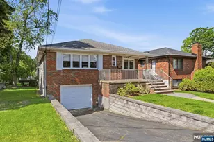458 Stillwell Ave, Fort Lee, NJ 07024 - Photo 5