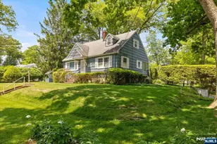 252 St Nicholas Ave, Hillsdale, NJ 07642 - Photo 3