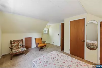 252 Saint Nicholas Avenue, Hillsdale, NJ 07642 - Photo 29