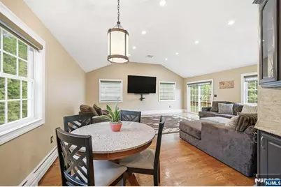 17 Kiowa Terrace, Oakland, NJ 07436 - Photo 11