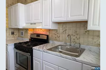 234 Lafayette Ave, Hawthorne, NJ 07506 - Photo 1