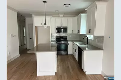 1060 Magnolia Avenue, Elizabeth, NJ 07201 - Photo 13