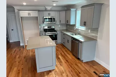 1060 Magnolia Avenue, Elizabeth, NJ 07201 - Photo 5