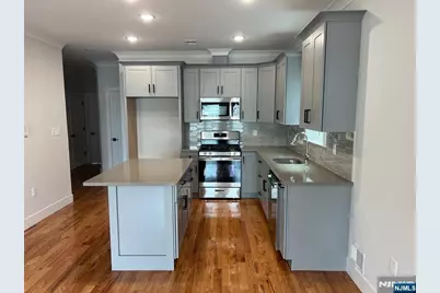 1060 Magnolia Avenue, Elizabeth, NJ 07201 - Photo 9