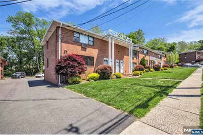 7 Colonial Drive 7L #7L, Little Falls Township, NJ 07424 - Photo 3