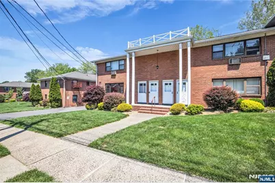 7 Colonial Drive 7L #7L, Little Falls Township, NJ 07424 - Photo 5