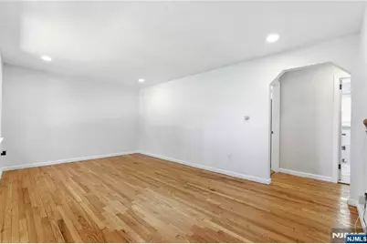 34 Rowland Avenue, Hackensack, NJ 07601 - Photo 5