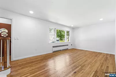 34 Rowland Avenue, Hackensack, NJ 07601 - Photo 3