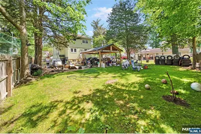 326 Howland Avenue, Englewood, NJ 07631 - Photo 5