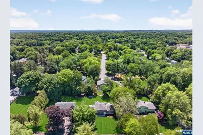 7 Willow Brook Road, Hillsdale, NJ 07642 - Photo 39