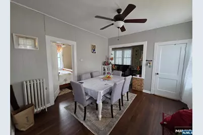 327 7th Street 2nd Floor #2nd floor, Carlstadt, NJ 07072 - Photo 5