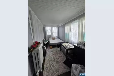 327 7th Street 2nd Floor #2nd floor, Carlstadt, NJ 07072 - Photo 11