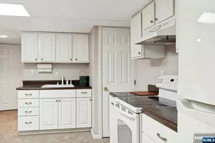 45 W Oldis St, Rochelle Park Township, NJ 07662 - Photo 33