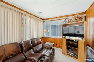 45 W Oldis St, Rochelle Park Township, NJ 07662 - Photo 21