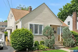 45 W Oldis St, Rochelle Park Township, NJ 07662 - Photo 5