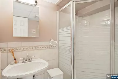45 W Oldis Street, Rochelle Park Township, NJ 07662 - Photo 35