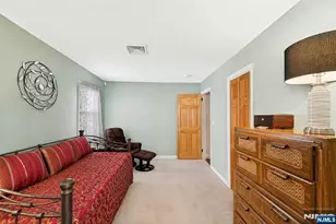 45 W Oldis St, Rochelle Park Township, NJ 07662 - Photo 19