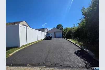 304 Henry Street, Hasbrouck Heights, NJ 07604 - Photo 41