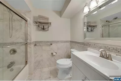 200 Division Street 6G #6G, Cliffside Park, NJ 07010 - Photo 11
