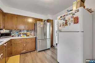 31 Marginal Rd, Rutherford, NJ 07070 - Photo 11