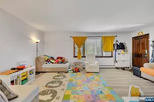 31 Marginal Rd, Rutherford, NJ 07070 - Photo 7