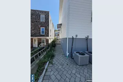 177 Maple Street, Fairview, NJ 07022 - Photo 23