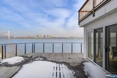 27 Shore Road, Edgewater, NJ 07020 - Photo 15
