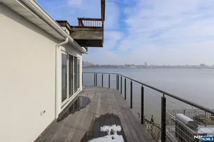 27 Shore Rd, Edgewater, NJ 07020 - Photo 21