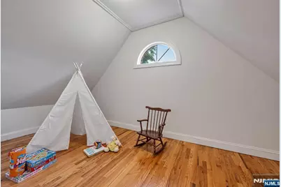 19 Walker Avenue, Closter, NJ 07624 - Photo 33