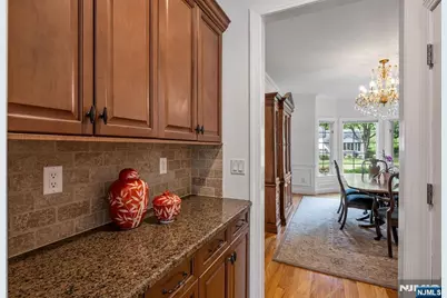 19 Walker Avenue, Closter, NJ 07624 - Photo 7