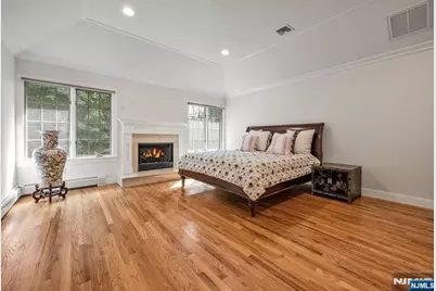 19 Walker Avenue, Closter, NJ 07624 - Photo 23