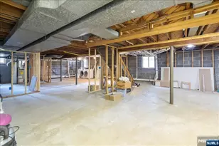 48 Palmer Pl, Leonia, NJ 07605 - Photo 15