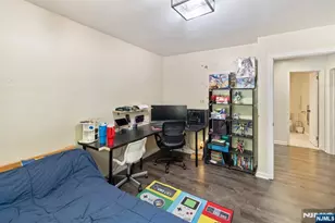 48 Palmer Pl, Leonia, NJ 07605 - Photo 9