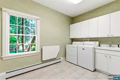 7 Alex Court, Wyckoff Township, NJ 07481 - Photo 15