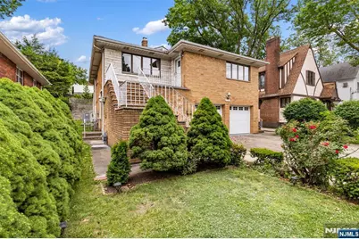 1042 Harvard Place, Fort Lee, NJ 07024 - Photo 5