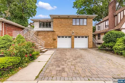 1042 Harvard Place, Fort Lee, NJ 07024 - Photo 3