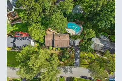400 Faletti Circle, River Vale Township, NJ 07675 - Photo 33