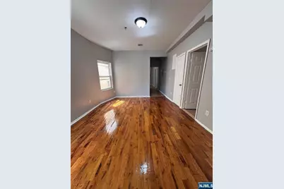 117 12th Street 3 #3, Newark, NJ 07107 - Photo 5