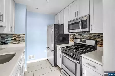 100 Callahan Court, Newark, NJ 07103 - Photo 15