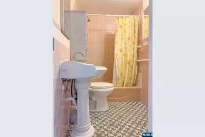227 46th Street, Union City, NJ 07087 - Photo 23