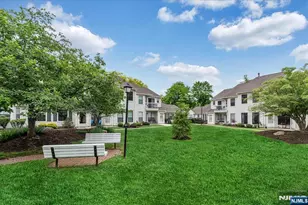 71 Fromm Ct, Mahwah, NJ 07430 - Photo 15