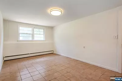 107 Highland Avenue, Bergenfield, NJ 07621 - Photo 29