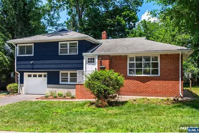 107 Highland Avenue, Bergenfield, NJ 07621 - Photo 3