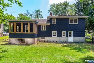107 Highland Ave, Bergenfield, NJ 07621 - Photo 33