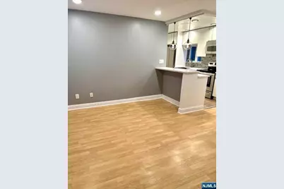61 Hille Place 2 #2, Ridgefield Park, NJ 07660 - Photo 3