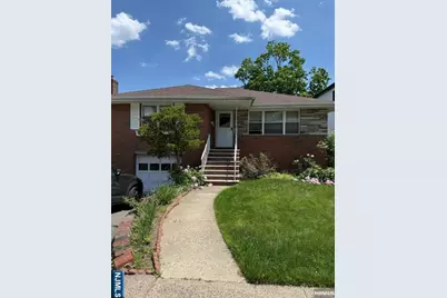 1062 Jassamine Way, Fort Lee, NJ 07024 - Photo 1