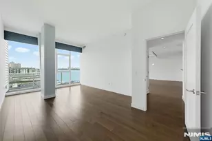 800 Ave At Port Imperial 1004, Weehawken, NJ 07086 - Photo 23