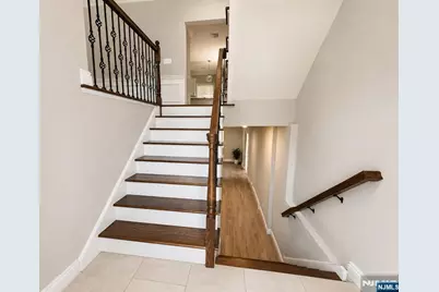 1156 Inwood Terrace B #B, Fort Lee, NJ 07024 - Photo 7